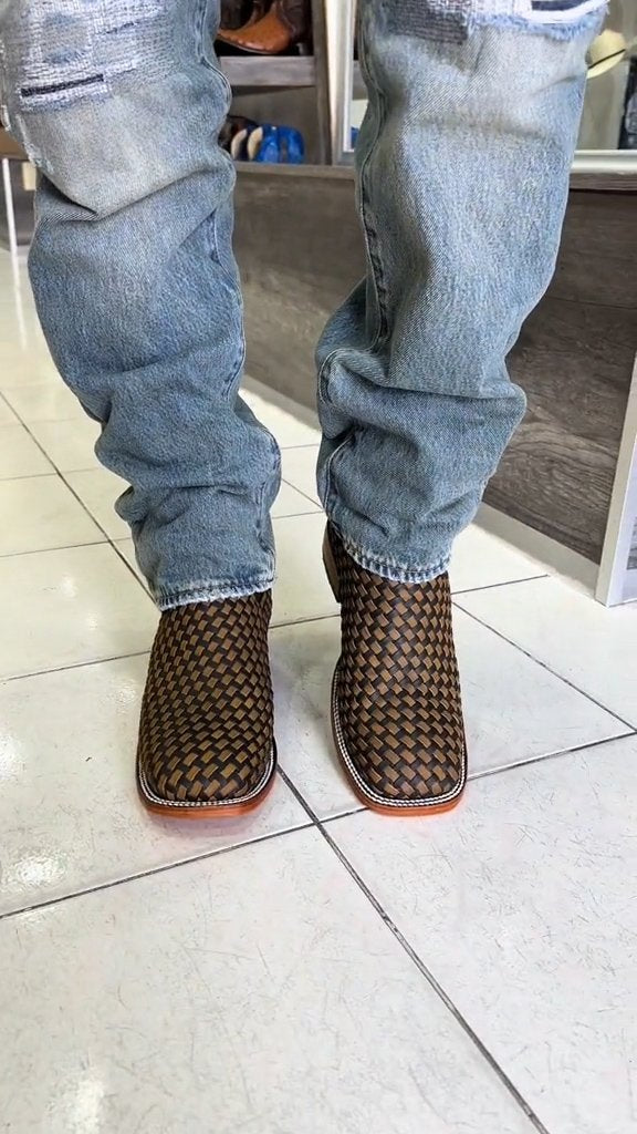 2024 Fashion Handwoven Ankle Boots